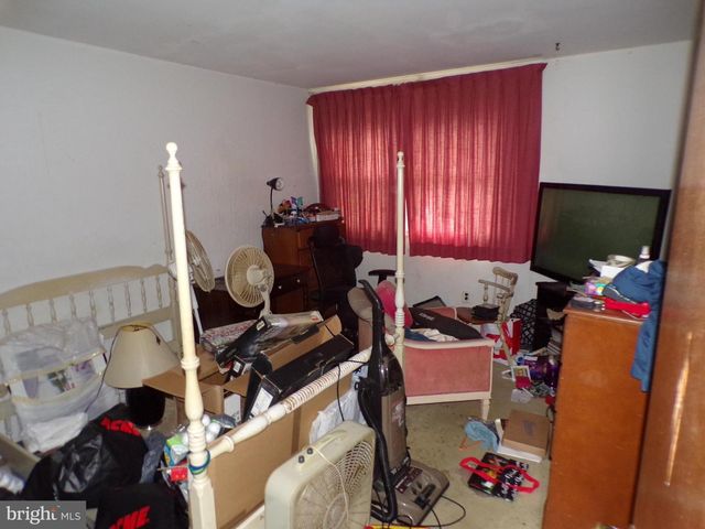 65 TRENT RD, Blackwood, NJ 08012