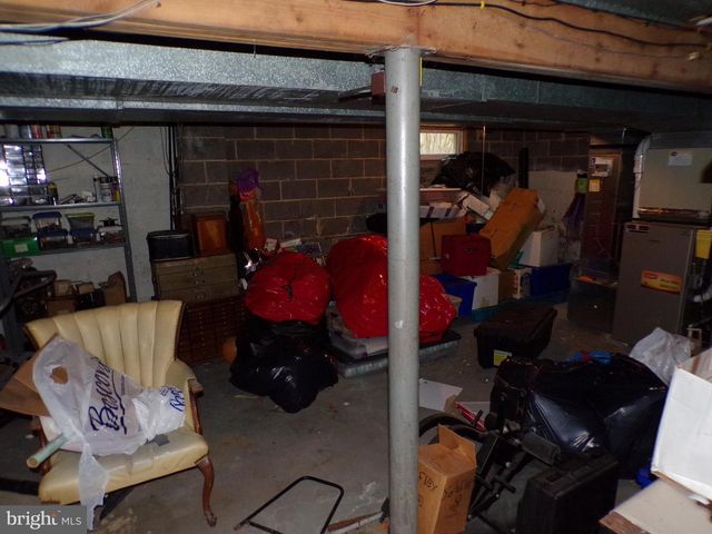 65 TRENT RD, Blackwood, NJ 08012