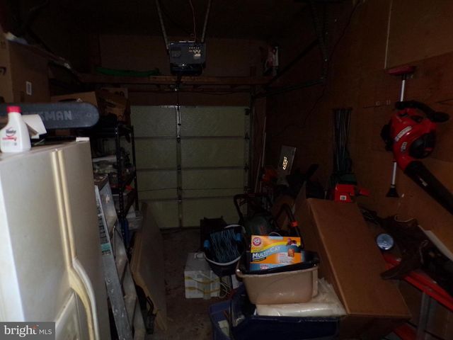 65 TRENT RD, Blackwood, NJ 08012