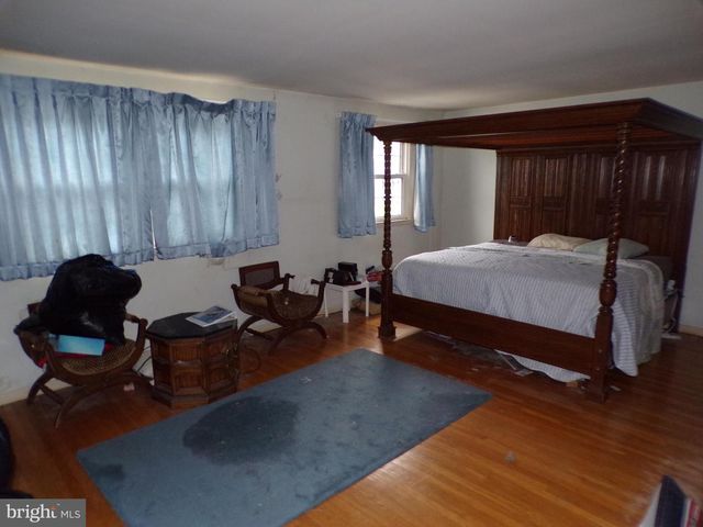 65 TRENT RD, Blackwood, NJ 08012