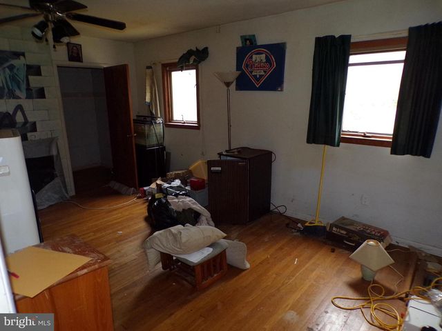 65 TRENT RD, Blackwood, NJ 08012