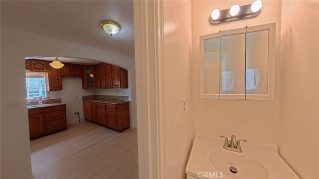 300 N Carmelo, Pasadena, CA 91107