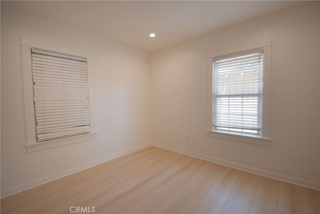 300 N Carmelo, Pasadena, CA 91107