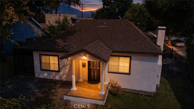 300 N Carmelo, Pasadena, CA 91107
