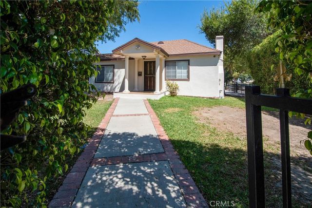 300 N Carmelo, Pasadena, CA 91107