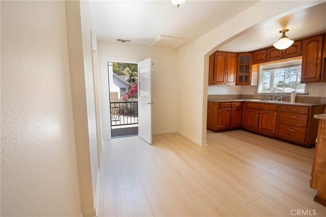 300 N Carmelo, Pasadena, CA 91107