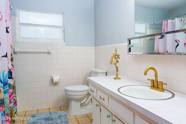 521 N LAKE Street, Crescent City, FL 32112