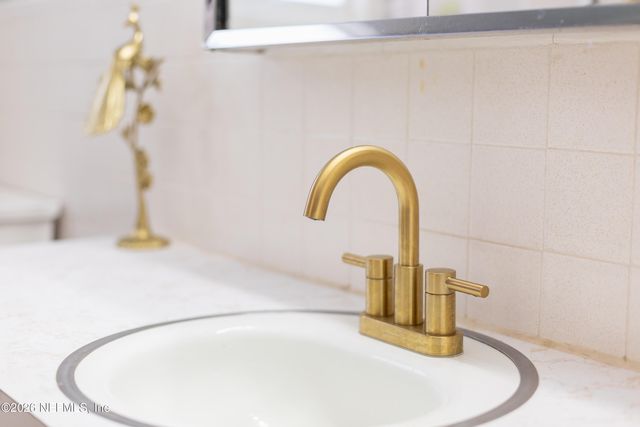 521 N LAKE Street, Crescent City, FL 32112