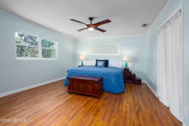 521 N LAKE Street, Crescent City, FL 32112