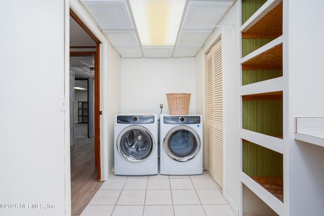 521 N LAKE Street, Crescent City, FL 32112