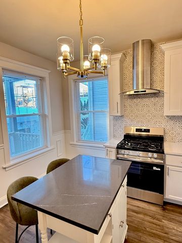 4034 N Monticello Avenue, Chicago, IL 60618