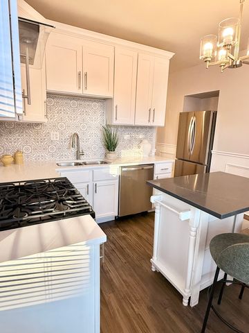 4034 N Monticello Avenue, Chicago, IL 60618