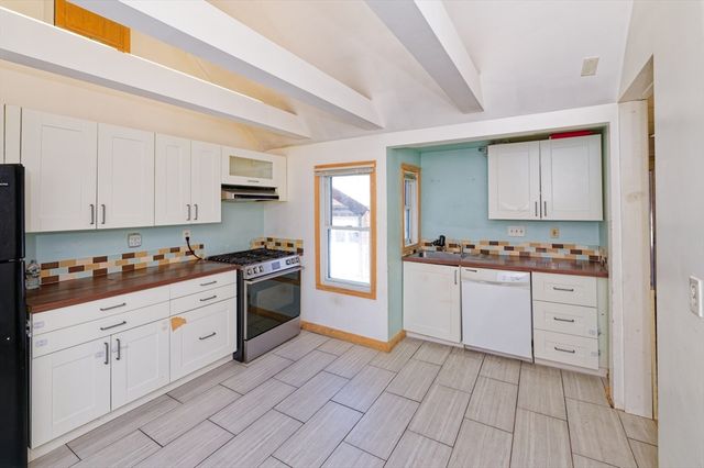 7 Cross St, Natick, MA 01760