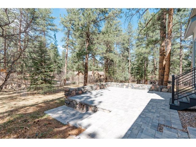 7045 Perry Park Blvd, Larkspur, CO 80118
