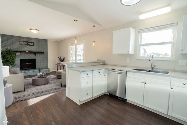 10080 N Balfer Drive W, Fortville, IN 46040