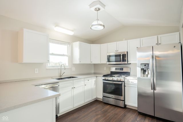 10080 N Balfer Drive W, Fortville, IN 46040