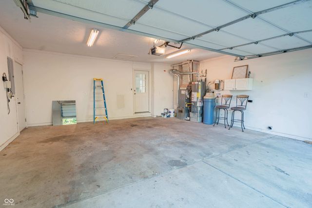 10080 N Balfer Drive W, Fortville, IN 46040