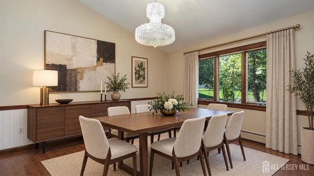 12 Nightingale Street, Edison, NJ 08820