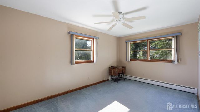 12 Nightingale Street, Edison, NJ 08820