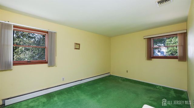 12 Nightingale Street, Edison, NJ 08820
