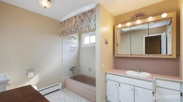12 Nightingale Street, Edison, NJ 08820