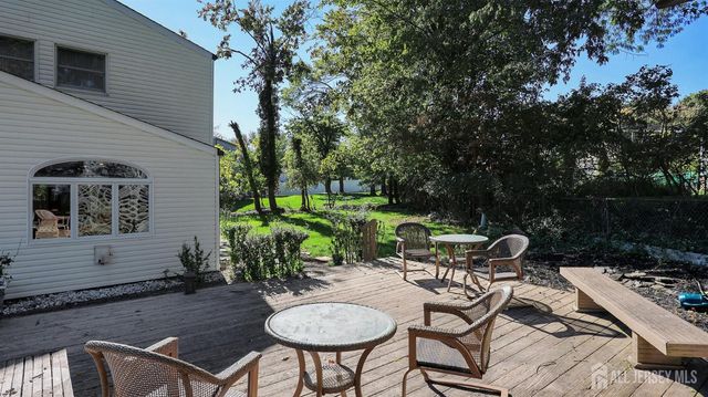 12 Nightingale Street, Edison, NJ 08820