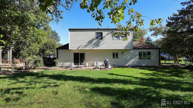 12 Nightingale Street, Edison, NJ 08820