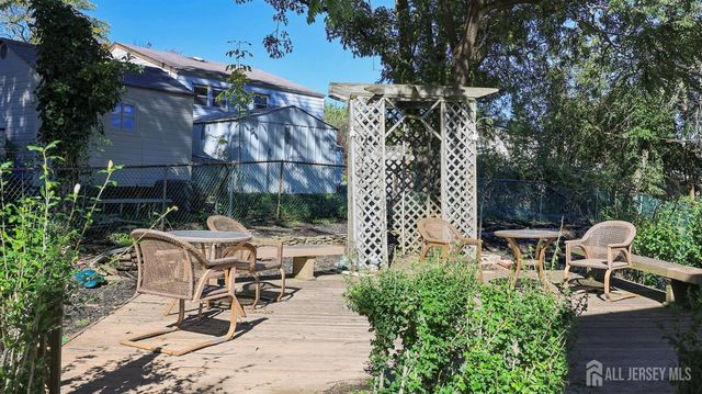 12 Nightingale Street, Edison, NJ 08820
