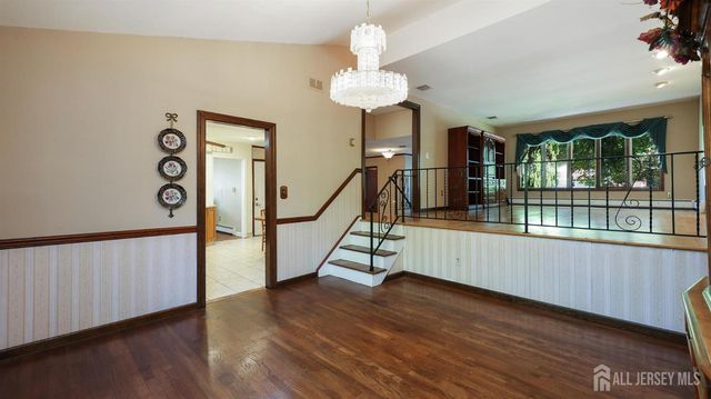 12 Nightingale Street, Edison, NJ 08820