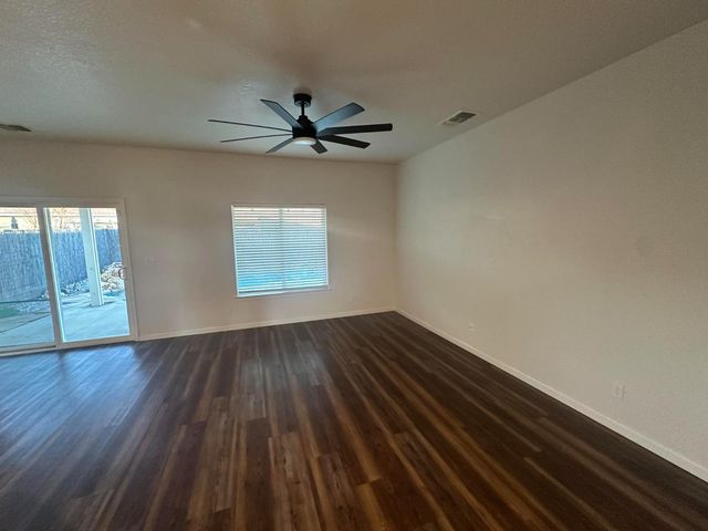 2089 Waterville Dr, Marysville, CA 95901