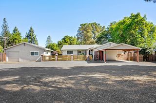 199 Bailhache Ave, Healdsburg, CA 95448