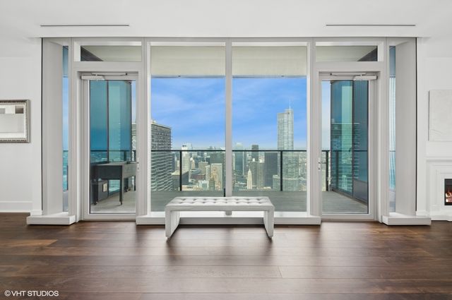 363 E Wacker Drive 6501, Chicago, IL 60601