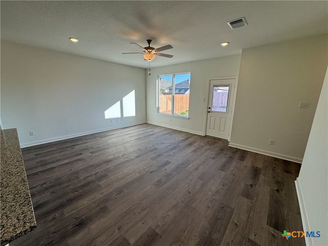 2108 Meridian Loop, Temple, TX 76504