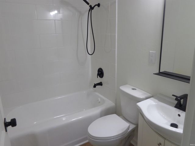 2820 Chestnut Street, Fort Wayne, IN 46803