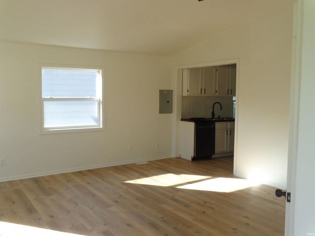 2820 Chestnut Street, Fort Wayne, IN 46803