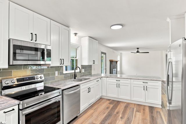 401 Wemberly Lane, Simpsonville, SC 29681
