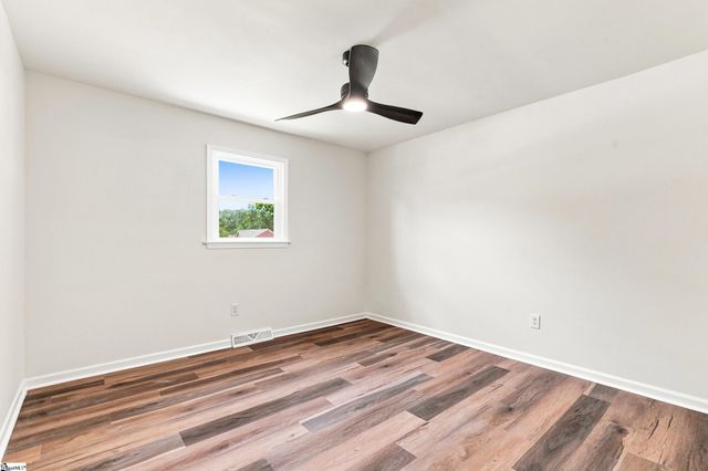 401 Wemberly Lane, Simpsonville, SC 29681