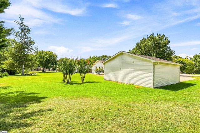 401 Wemberly Lane, Simpsonville, SC 29681