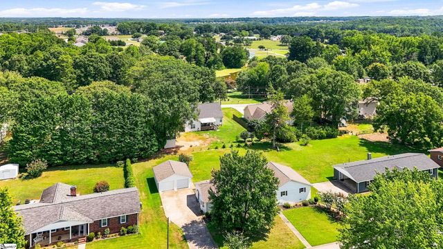 401 Wemberly Lane, Simpsonville, SC 29681