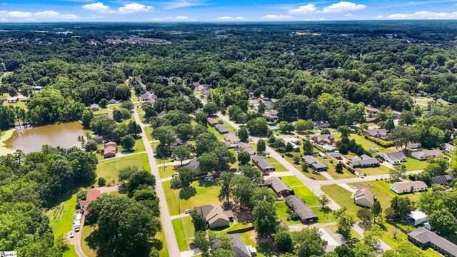 401 Wemberly Lane, Simpsonville, SC 29681