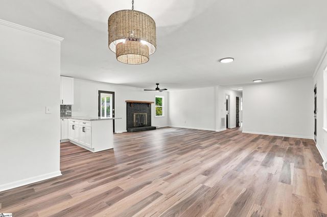 401 Wemberly Lane, Simpsonville, SC 29681