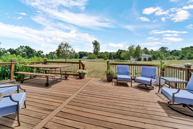 679 N 700 W, Hobart, IN 46342