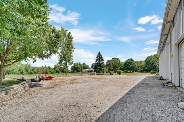 679 N 700 W, Hobart, IN 46342