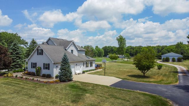 679 N 700 W, Hobart, IN 46342