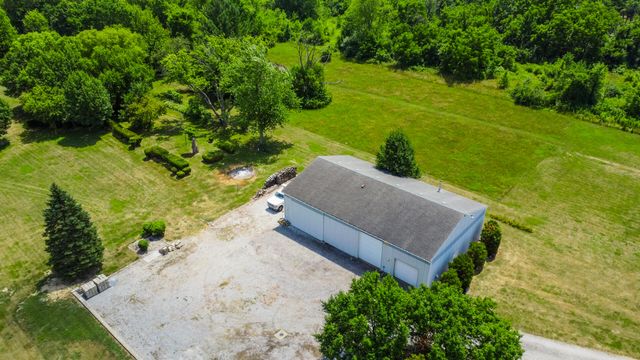 679 N 700 W, Hobart, IN 46342