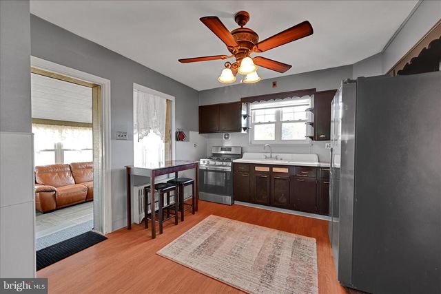 401 PARK RD, Fleetwood, PA 19522