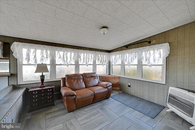 401 PARK RD, Fleetwood, PA 19522