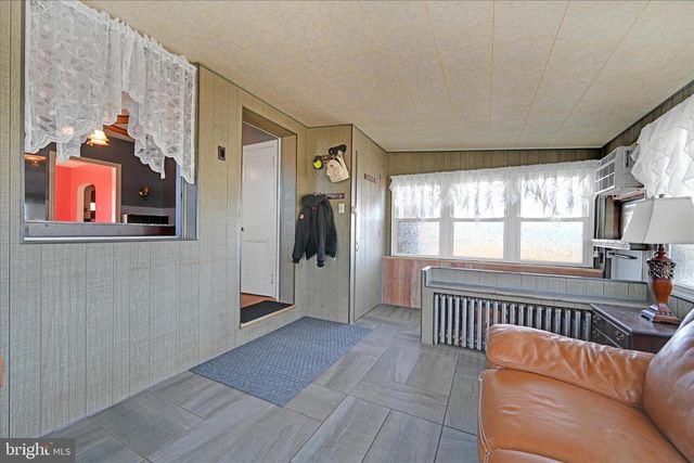 401 PARK RD, Fleetwood, PA 19522