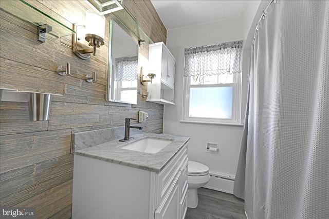 401 PARK RD, Fleetwood, PA 19522