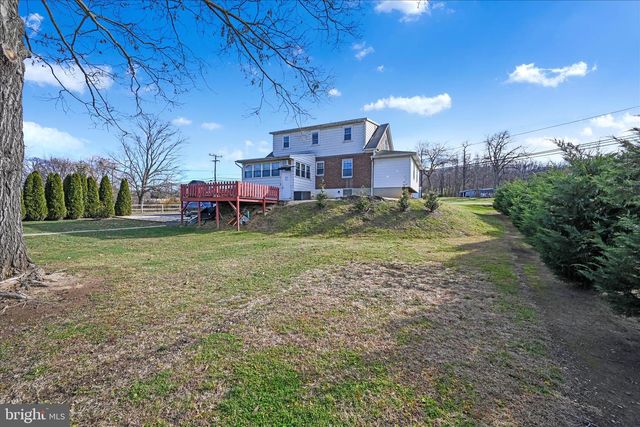 401 PARK RD, Fleetwood, PA 19522